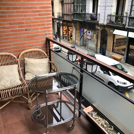 Suite En Apartamento Privado Terraza Centro Bilbao Luaran gambar