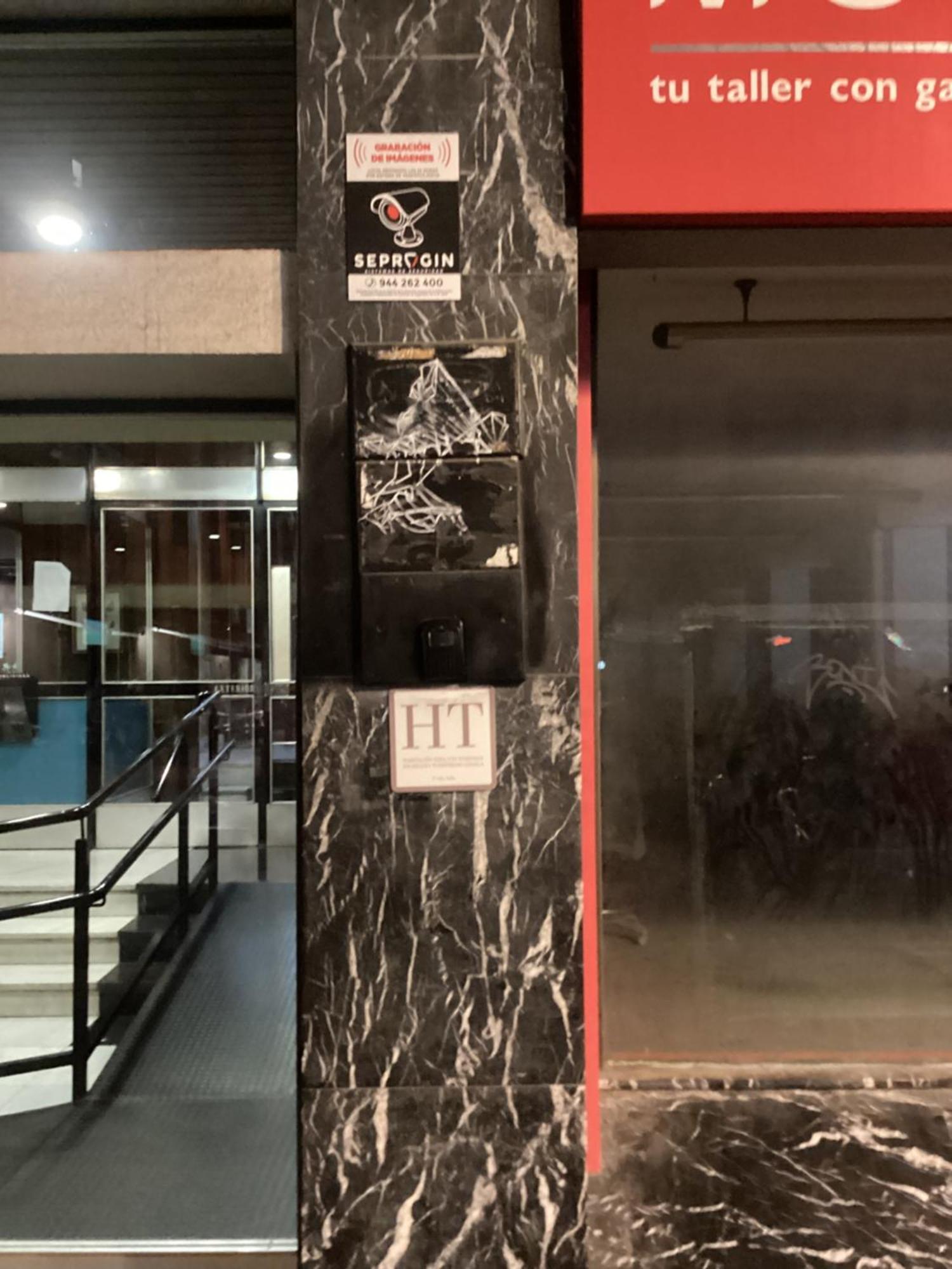Suite En Apartamento Privado Terraza Centro Bilbao Luaran gambar