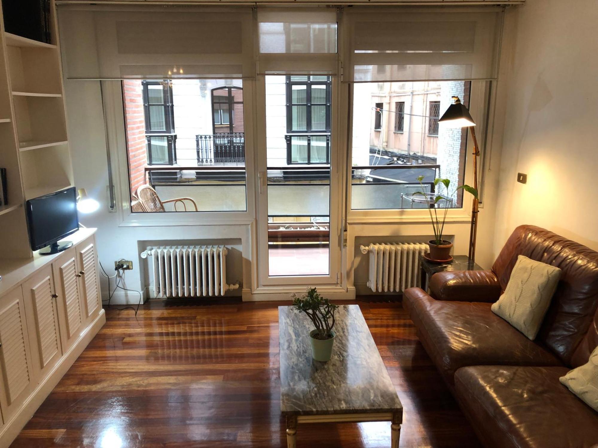 Suite En Apartamento Privado Terraza Centro Bilbao Luaran gambar
