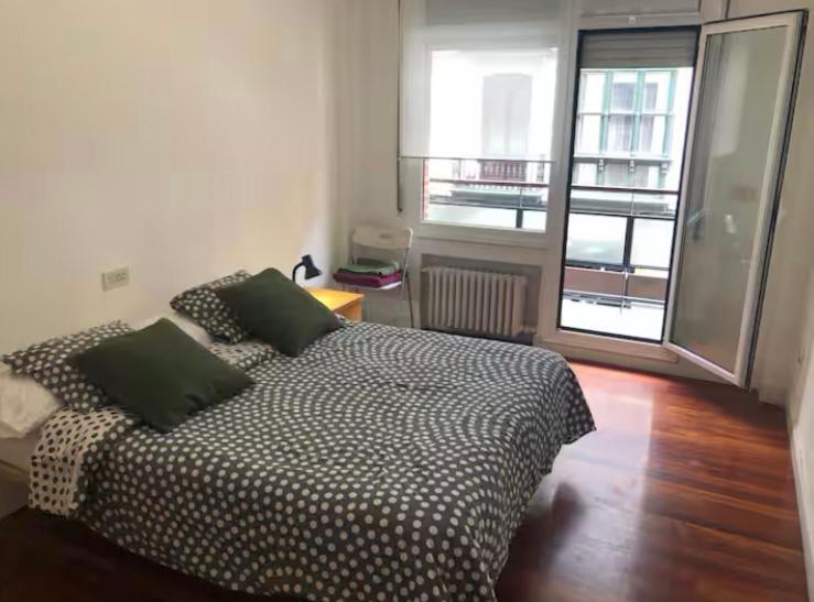 Suite En Apartamento Privado Terraza Centro Bilbao Luaran gambar